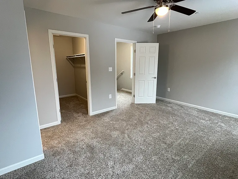 234 N Colonial Dr — Photo 19
