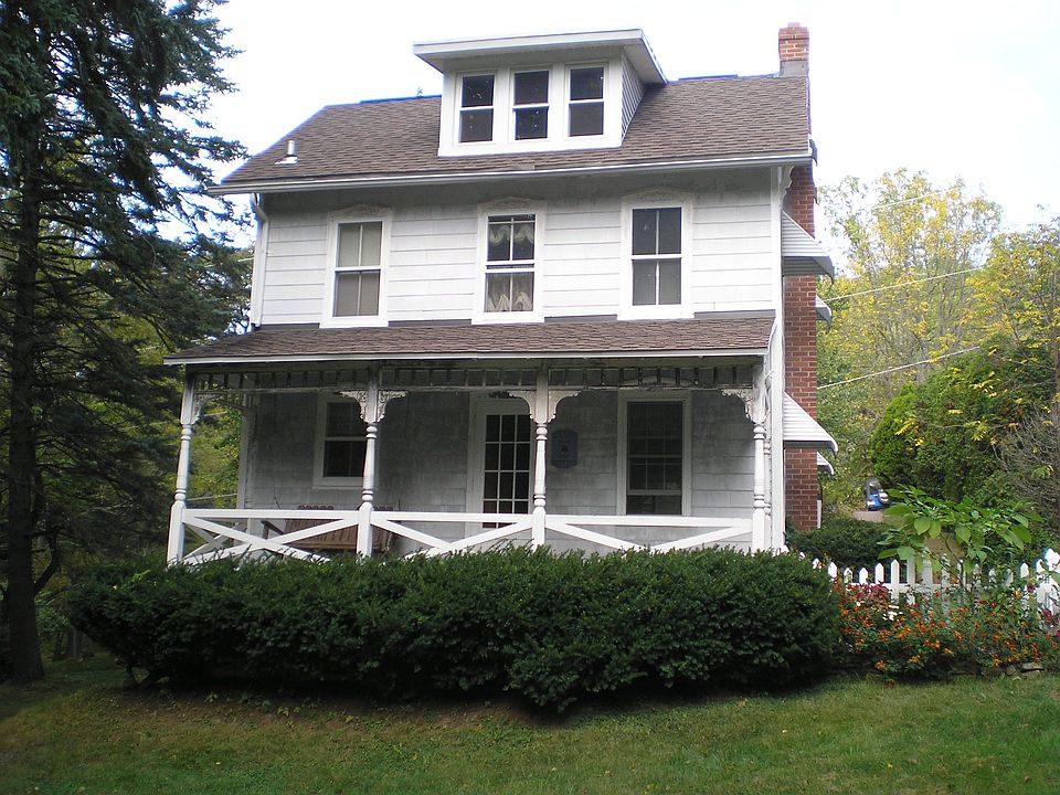 664 W. Madison, Mohnton