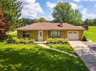 1566 N Keel Ridge Rd, Hermitage, PA 16148