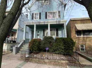 250 Custer Ave, Jersey City, NJ 07305