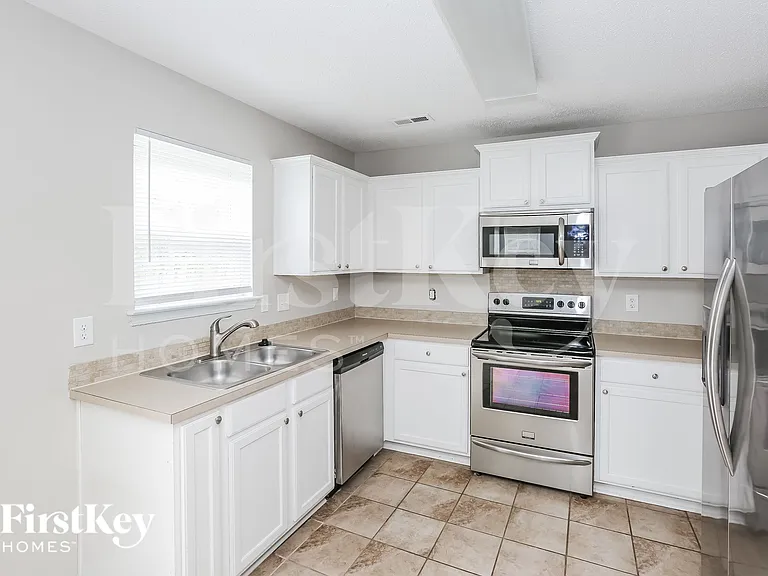 9143 Simonton Dr — Photo 6