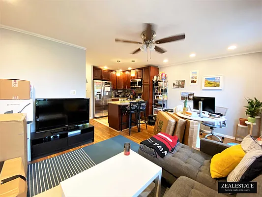 Rented by ZealEstate Group Inc | media 16