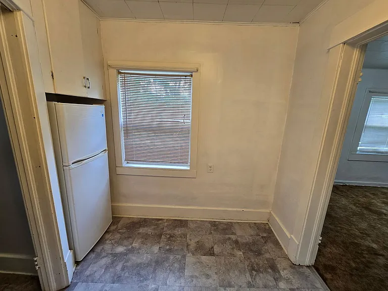 2221 Western Ave — Photo 3