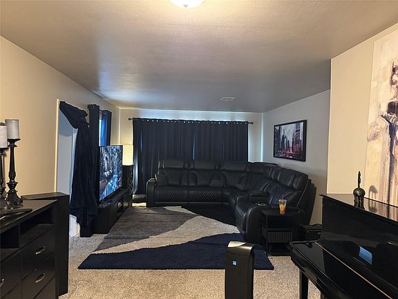 5th image of 509 23rd Ave N