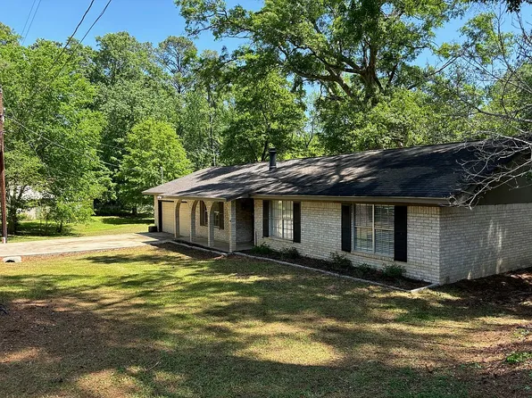 1120 Pine Ter, Center, TX 75935