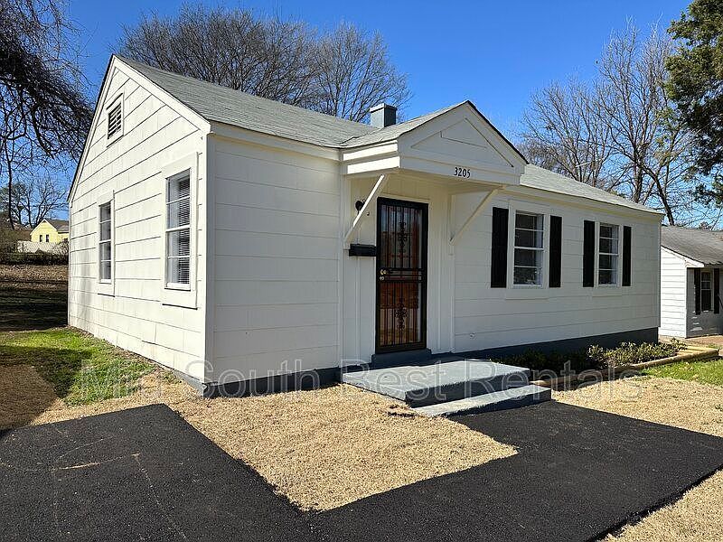 1st image of 3205 Rochester Rd