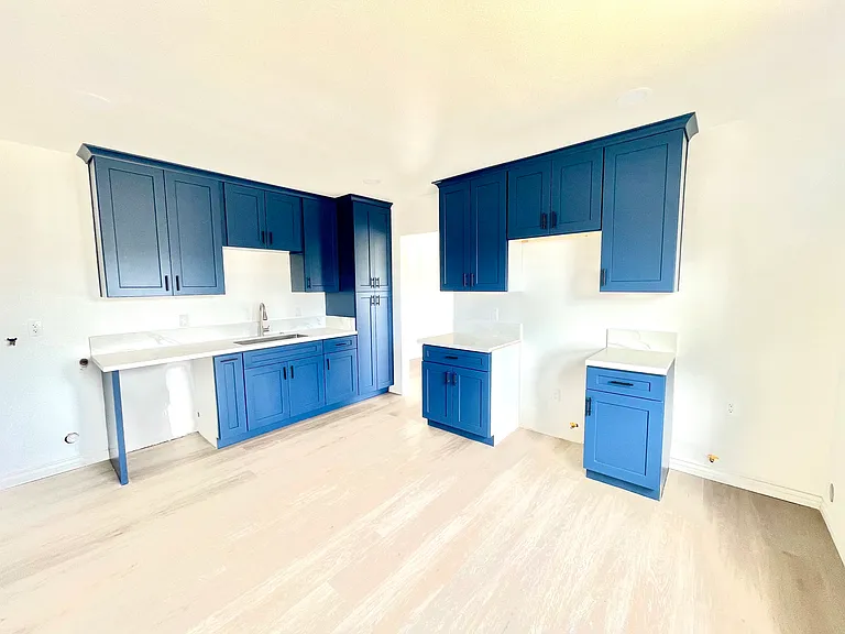 1154 Gould St #A — Photo 3