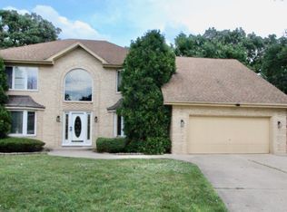 6 Allegheny Ct, Bolingbrook, IL 60440