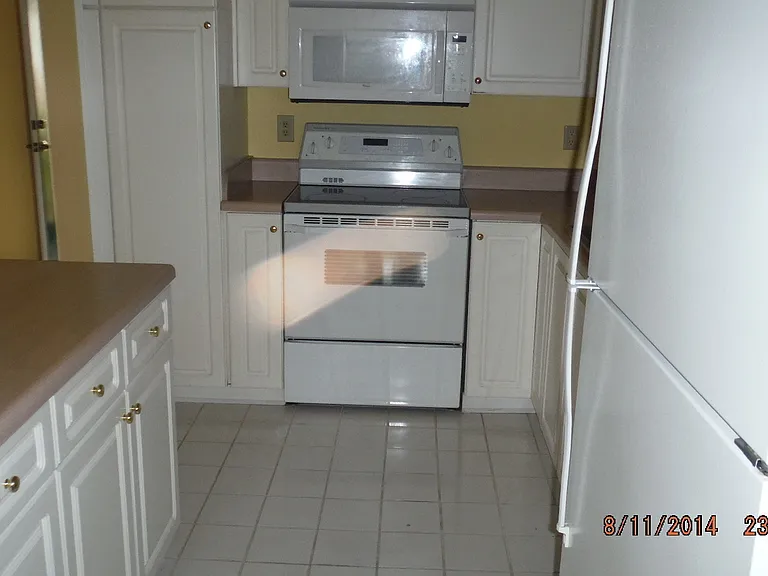 1311 Stillwater Ct — Photo 3