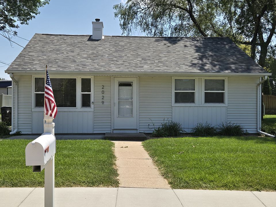 1st image of 2029 Pine St