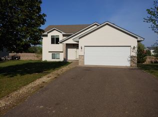 601 Tamte Way, Braham, MN 55006