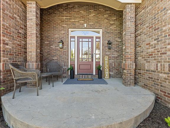 5th image of 1190 Trails End Ct