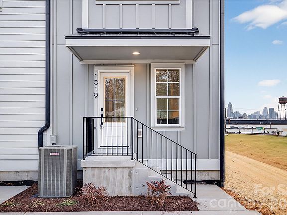 2nd image of 1019 Carter Ave #31