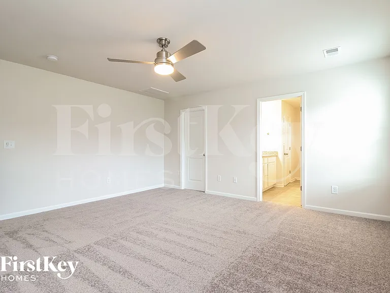 625 Goldburn Way — Photo 8