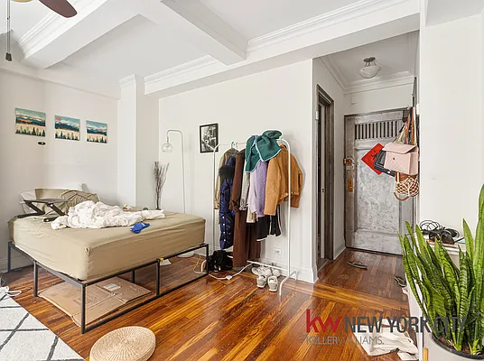 Rented by Keller Williams Realty Landmark | media 10