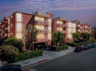 5454 Zelzah Ave APT 212, Encino, CA 91316