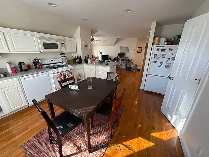 163 Willow Ave #3 — Photo 12