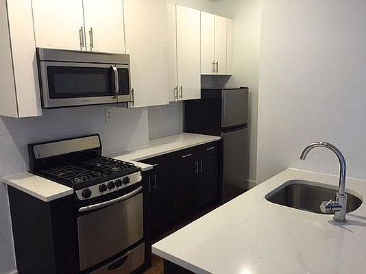 5th image of 165 W 127th St APT 4H