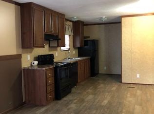 570 Goodwood Dr, Lake Charles, LA 70611