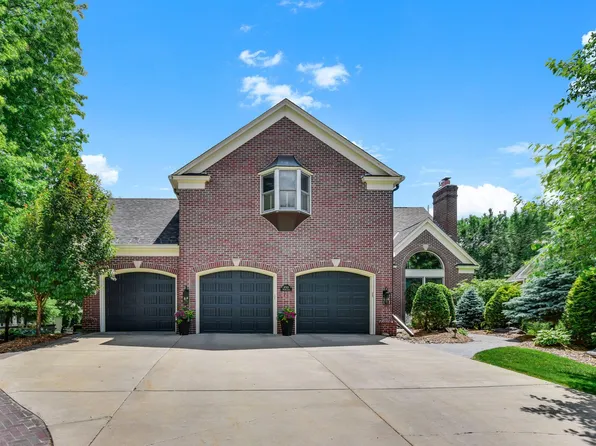 6511 Belmore Ln, Hopkins, MN 55343