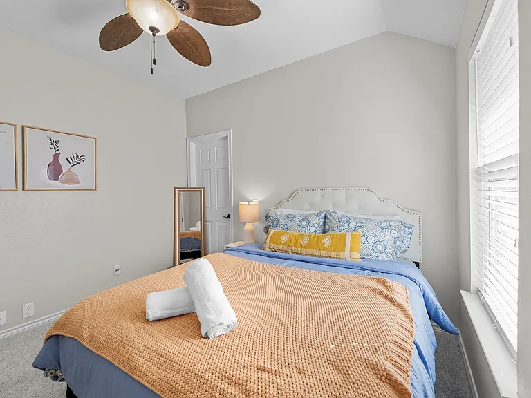 11350 Balcones Dr — Photo 81