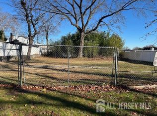 16 Ridge Ave, Sayreville, NJ 08872