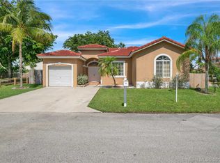 470 SE 29th Dr, Homestead, FL 33033