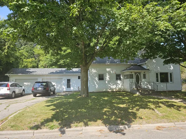 622 Hutchinson St, Big Rapids, MI 49307
