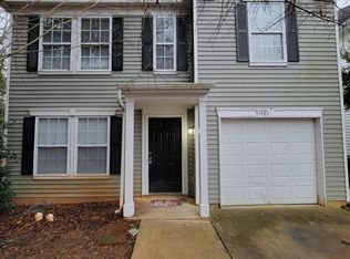 5146 Livermore Ln, Charlotte, NC 28227