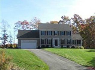 33 Tack Sisson Ter, Tiverton, RI 02878