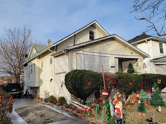 3rd image of 2124 S 3rd Ave