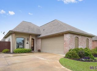10445 Hill Pointe Ave, Baton Rouge, LA 70810