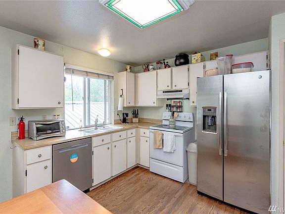 4th image of 13622 SE 273rd Ct