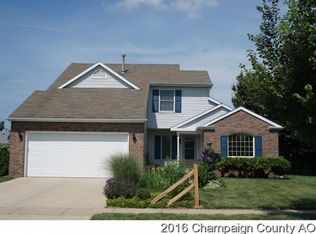 611 Crestwood Dr, Champaign, IL