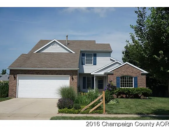 611 Crestwood Dr photo 1