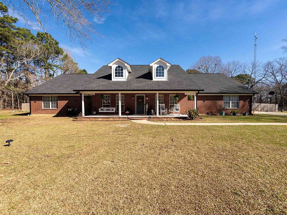 1st image of 279 Rocking Chair Rd