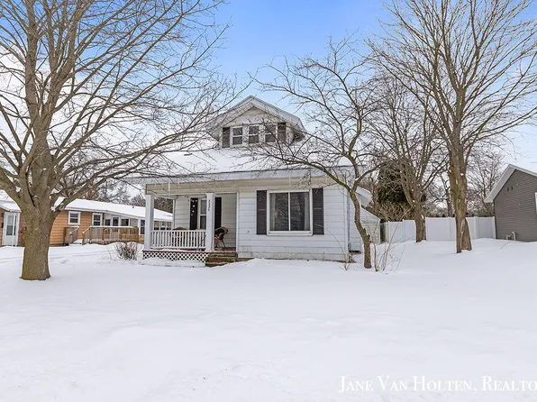 3220 Wayburn Ave SW, Grandville, MI 49418