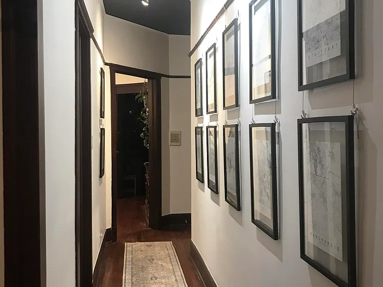 W Barry Ave — Photo 10