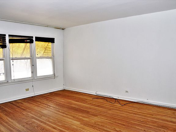 3rd image of 6109 N Kedzie Ave #2N
