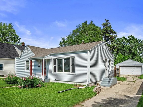 2nd image of 2444 S 83rd STREET