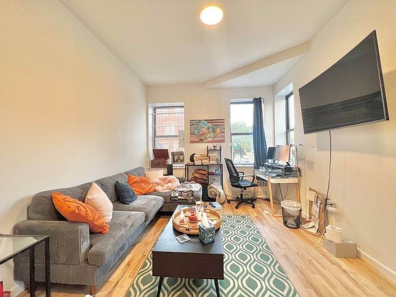 5th image of 148 Stuyvesant Ave APT 4A