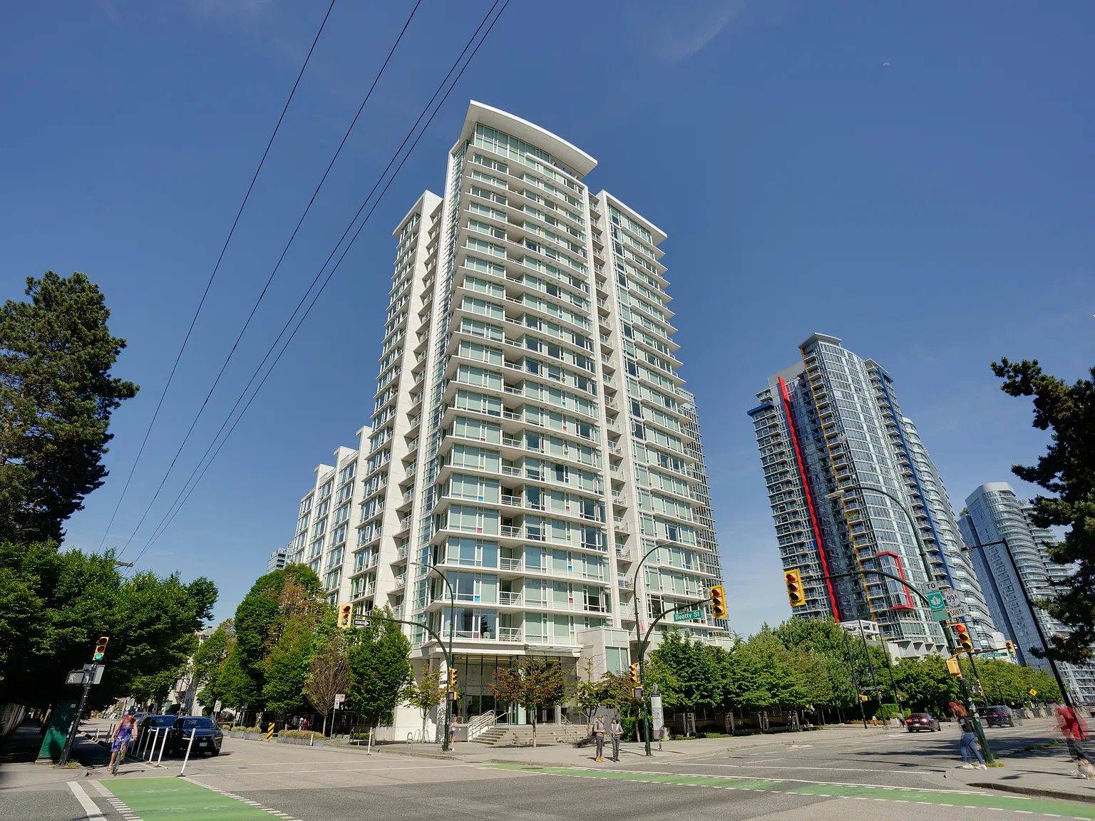 161 West Georgia Street Vancouver — Photo 1