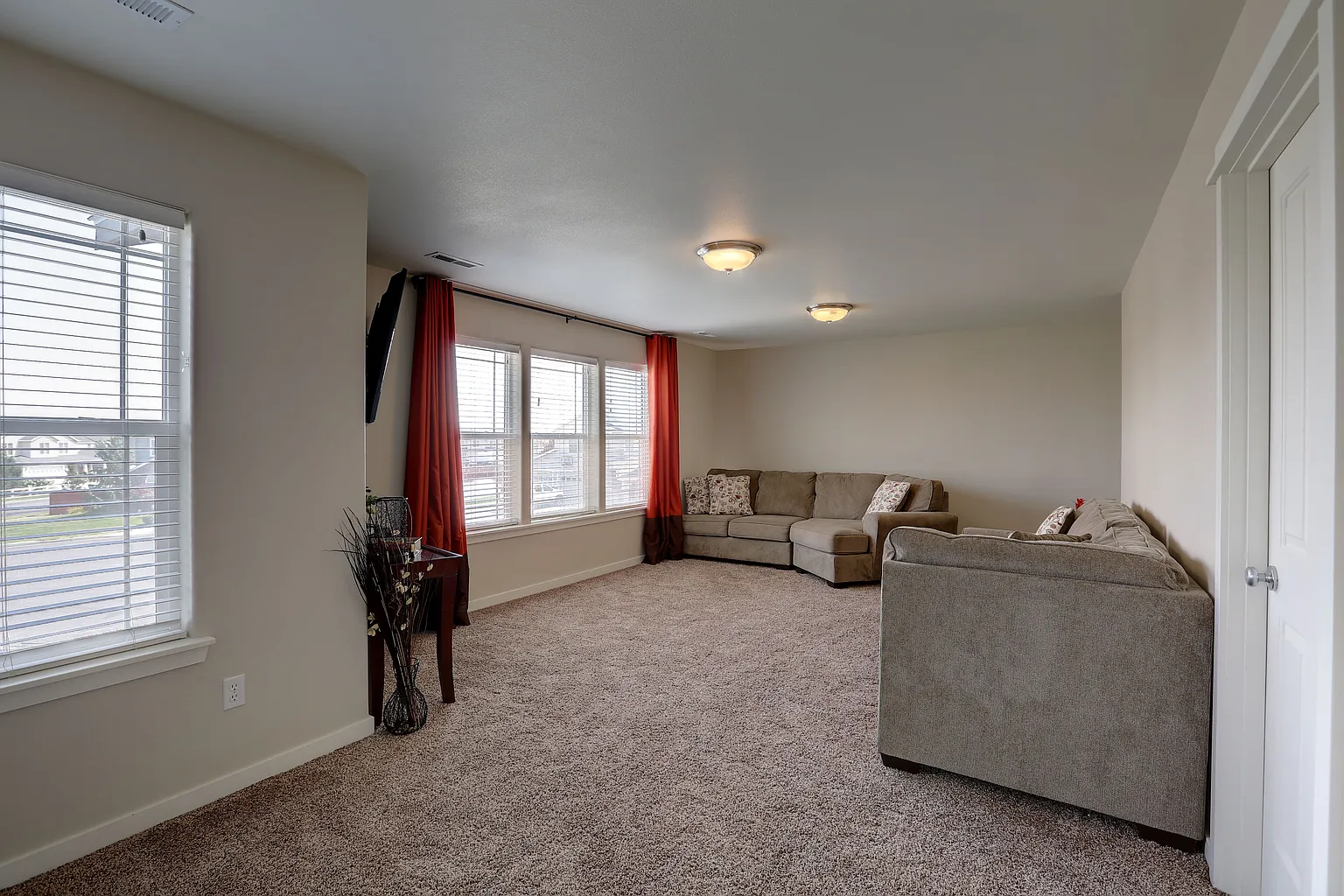 4808 Monrovia Ct photo 1