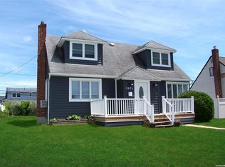 3971 Wellwood Rd, Seaford, NY 11783