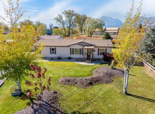 1047 Tefft St, Corvallis, MT 59828