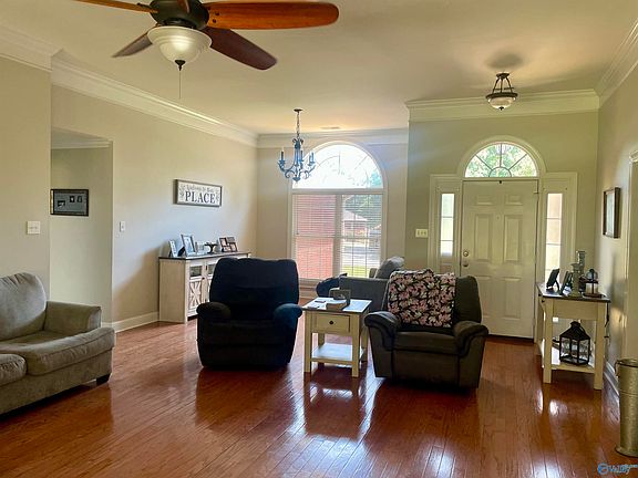5th image of 176 Forest Home Dr