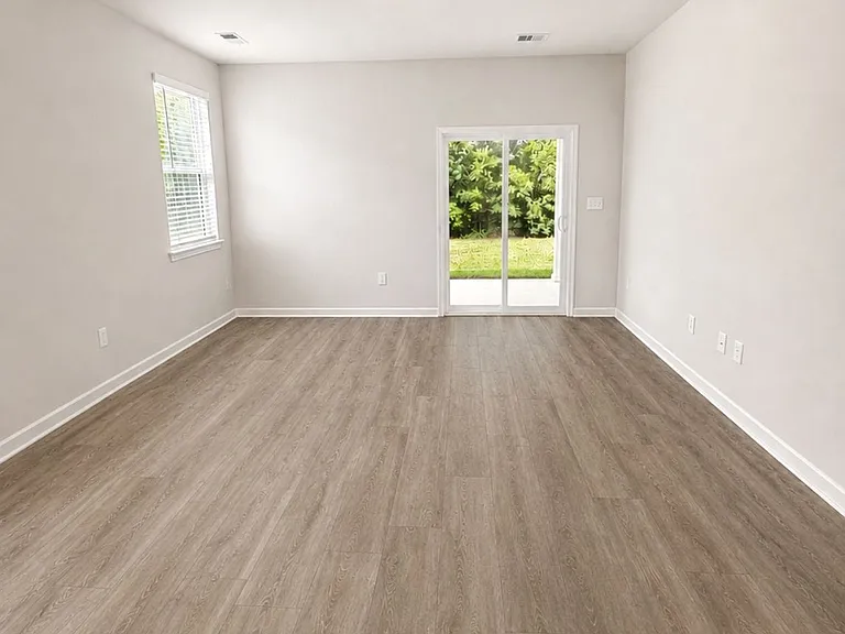181 Dagger Ct — Photo 12