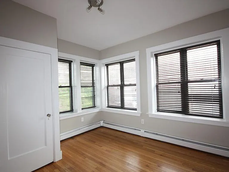 15 Park Vale Ave #11 — Photo 5