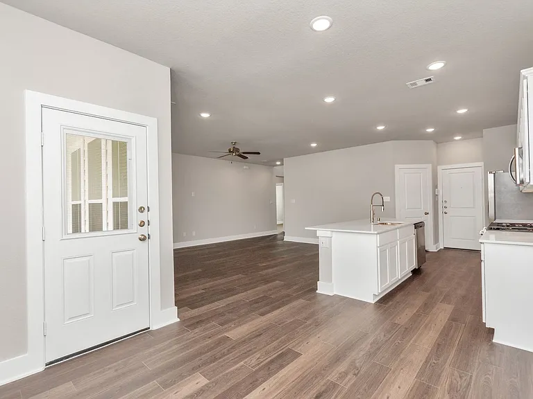 10618 Cascade Creek Dr — Photo 25