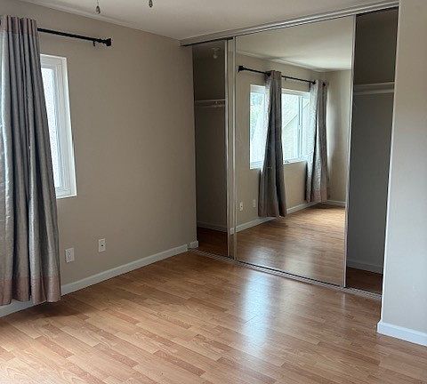 5th image of 1527 Royal Way